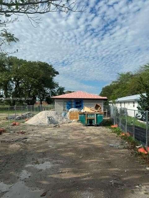 684 NW 14th St, Florida City FL 33034 photo 5