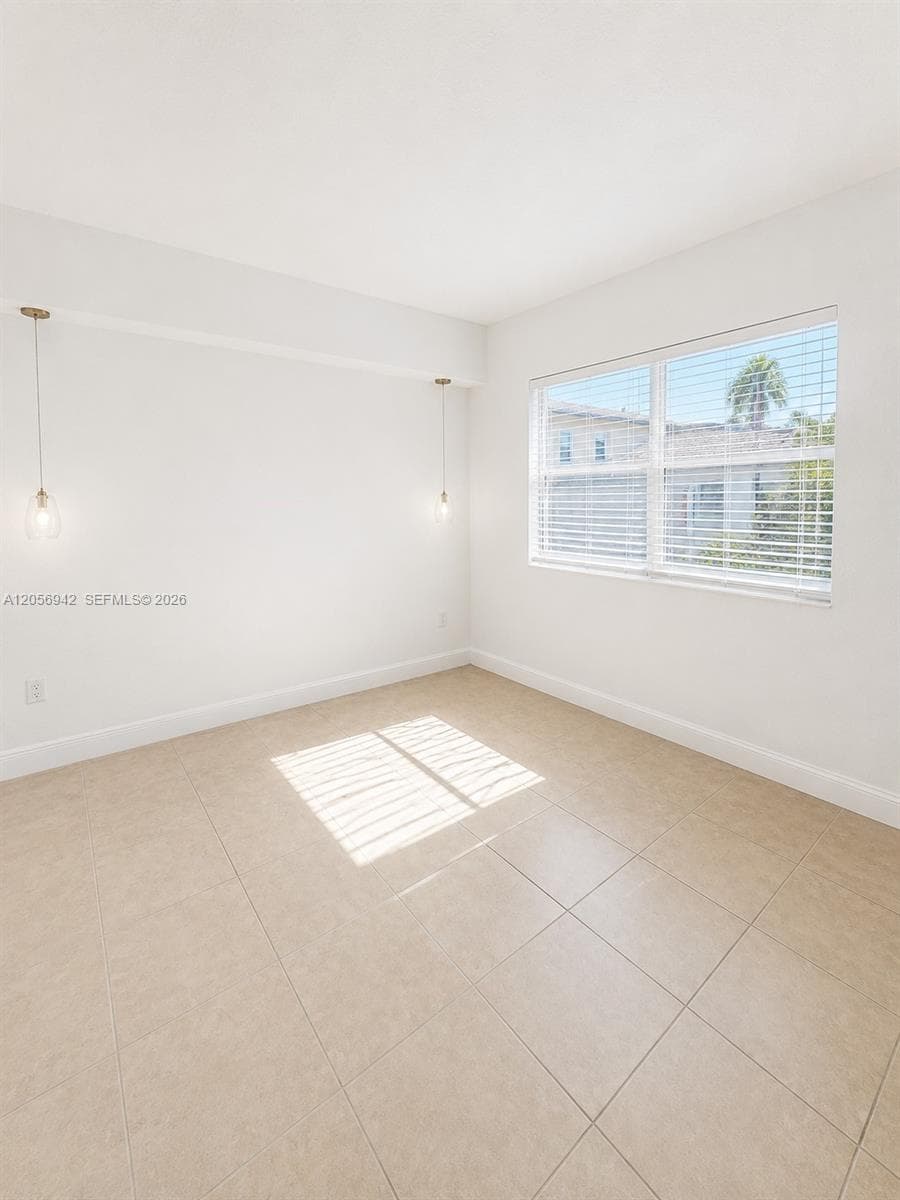 2249 Johnson St, Hollywood FL 33020 photo 4