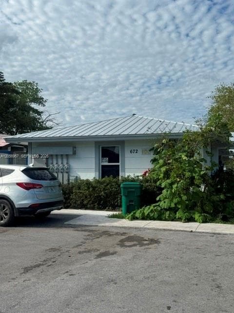 678 NW 14th St, Florida City FL 33034 photo 2