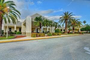 4701 Martinique Drive # L2, Coconut Creek FL 33066 photo 3