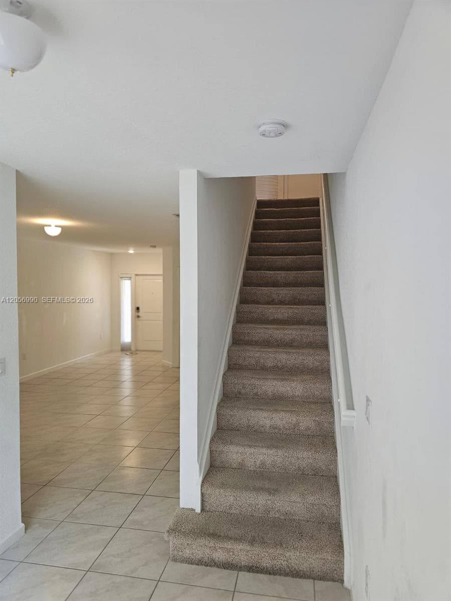 561 NE 5th St, Florida City FL 33034 photo 5