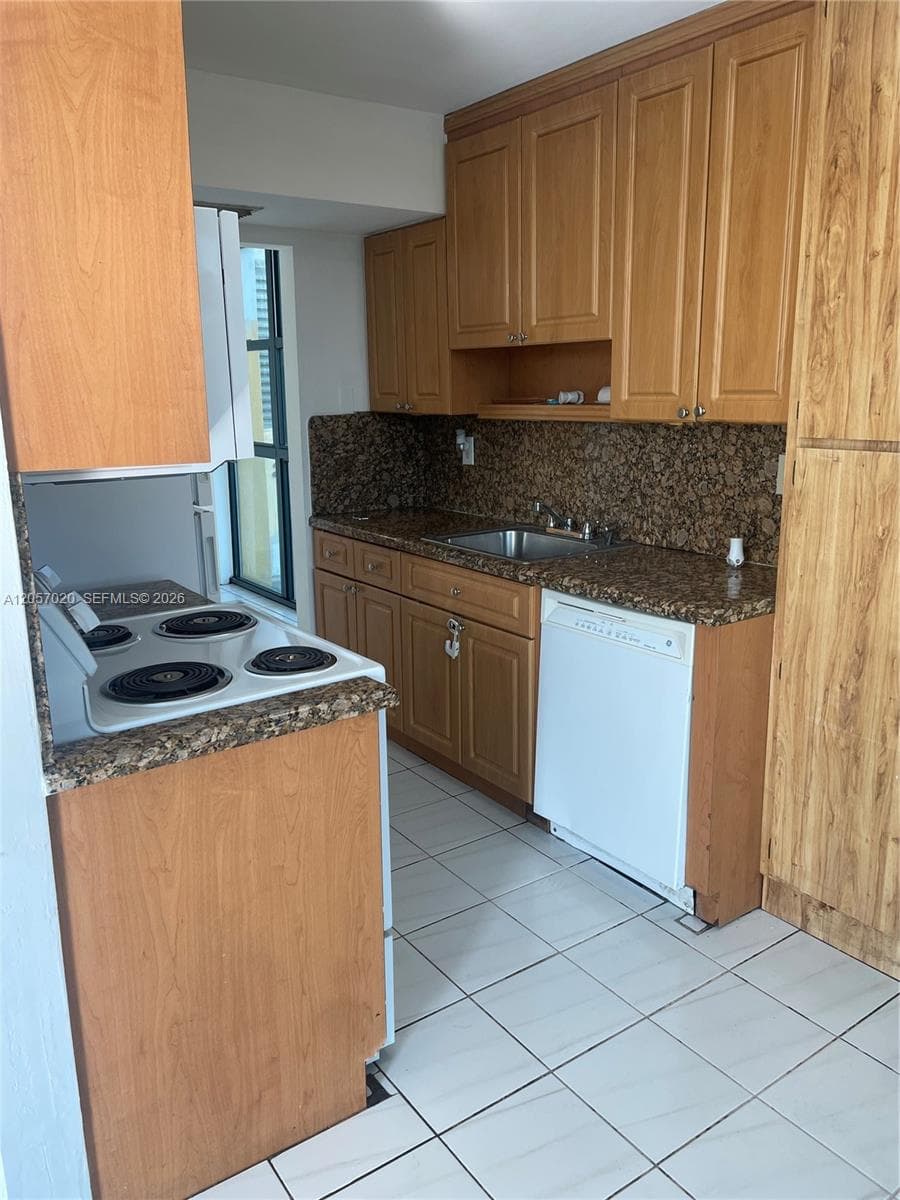 11780 SW 18th St # 510-2, Miami FL 33175 photo 5
