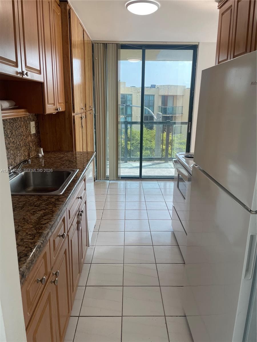 11780 SW 18th St # 510-2, Miami FL 33175 photo 4