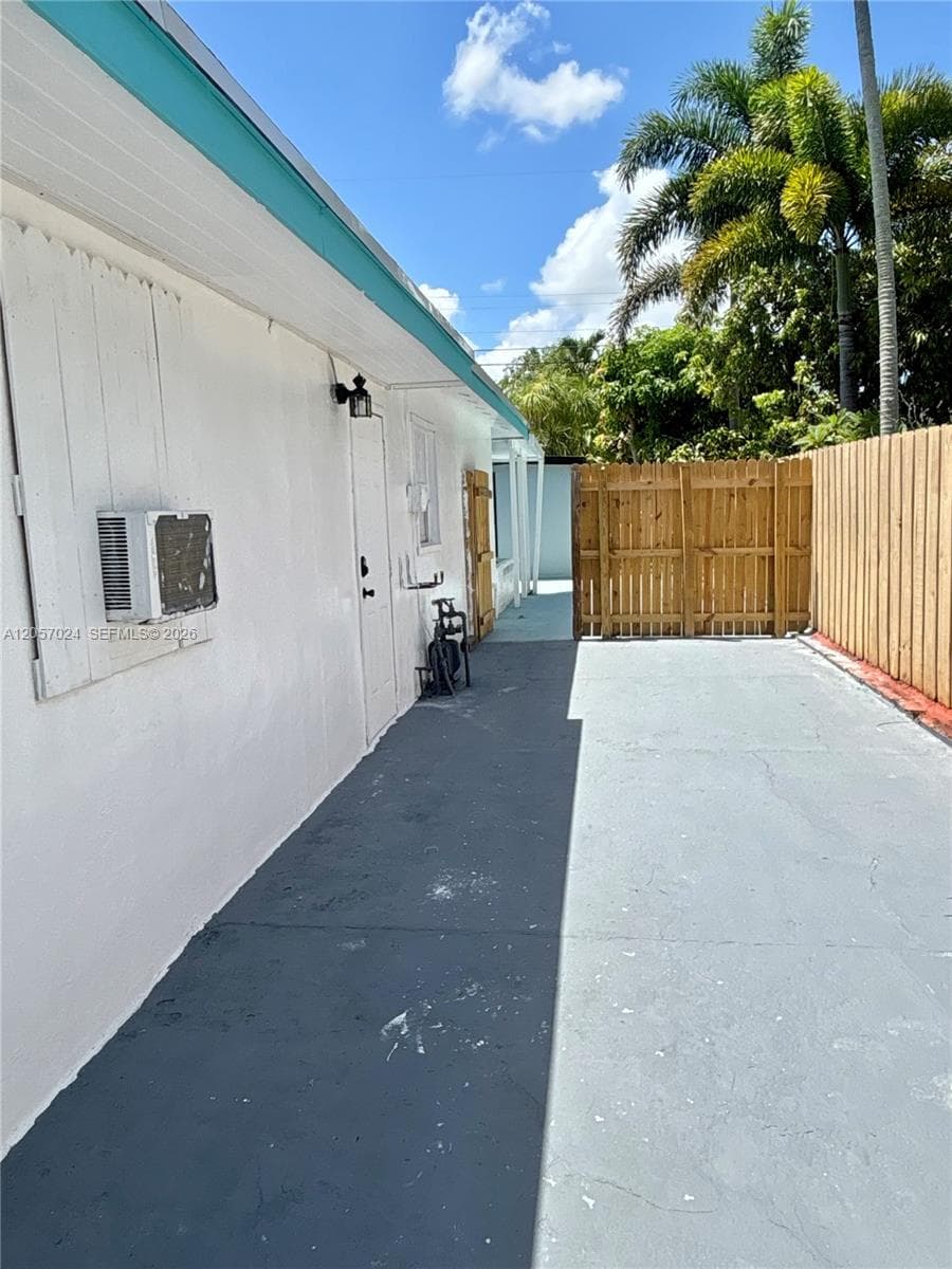 3410 SW 17th St, Fort Lauderdale FL 33312 photo 5