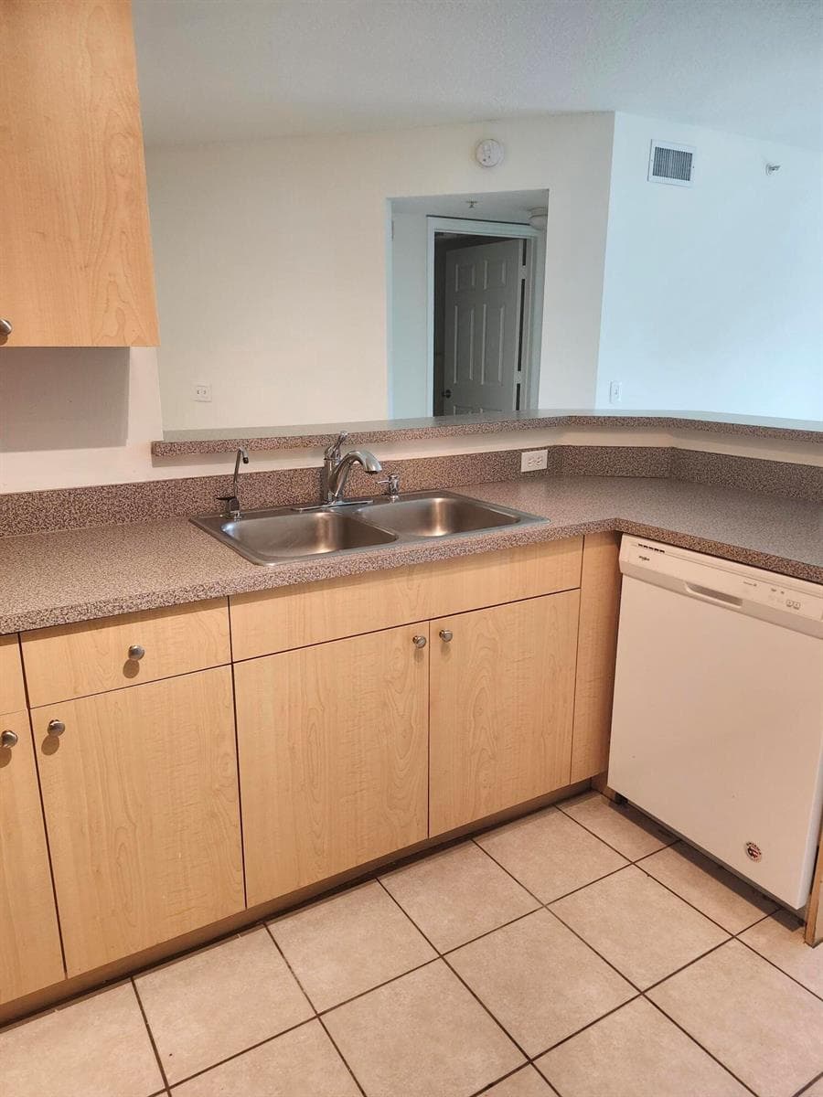 1009 VILLA Lane, Boynton Beach FL 33435 photo 5