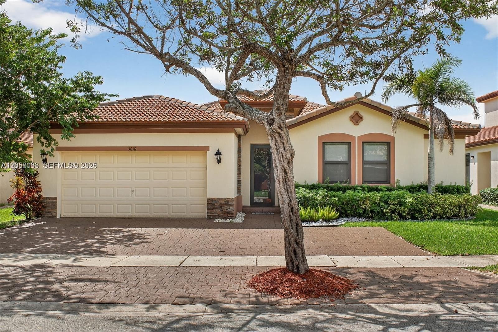 3616 SE 2nd Dr, Homestead FL 33033 photo 2
