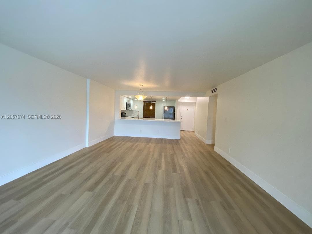 401 SE 3rd St # 405, Dania Beach FL 33004