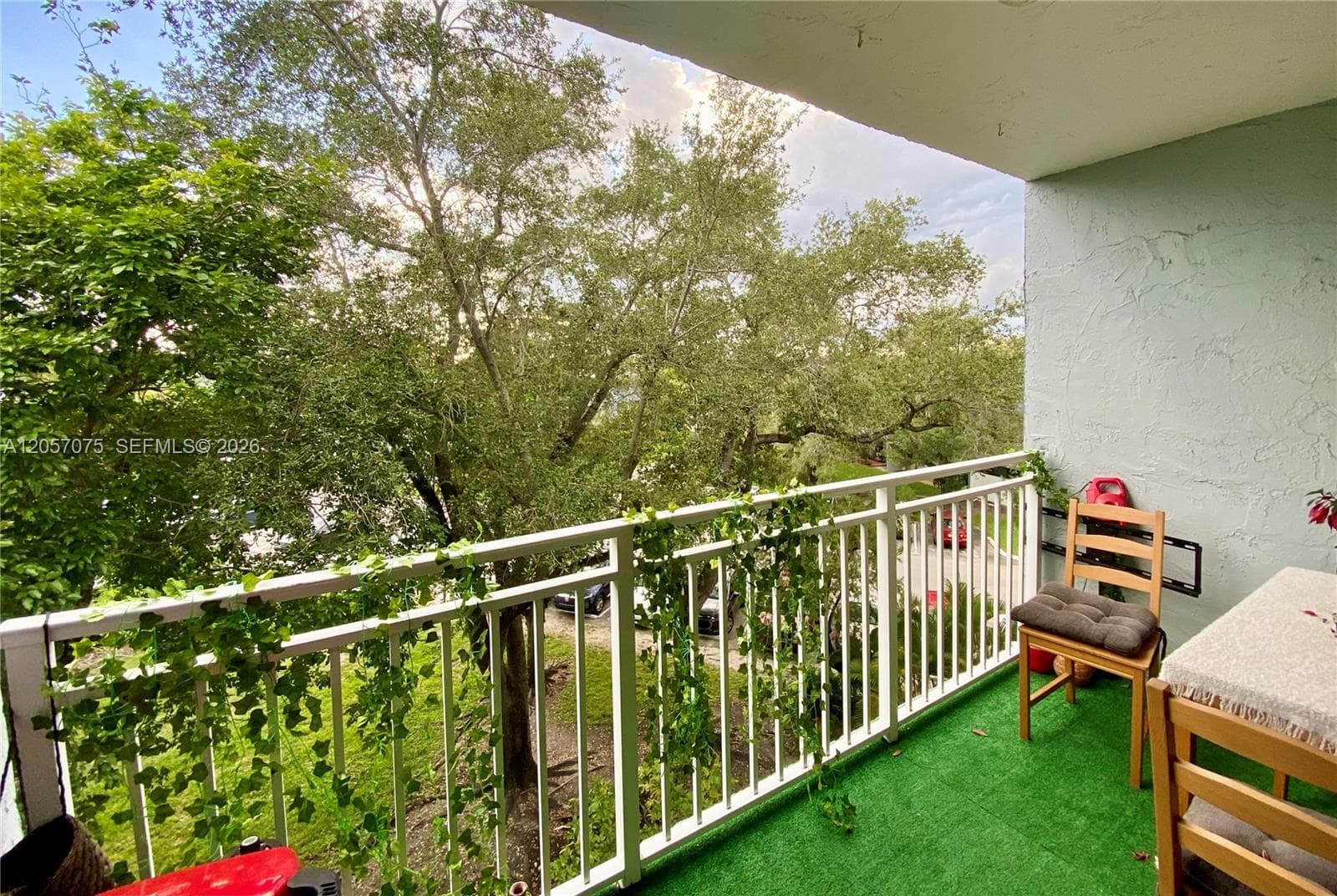 9357 Fontainebleau Blvd # D420, Miami FL 33172 photo 4