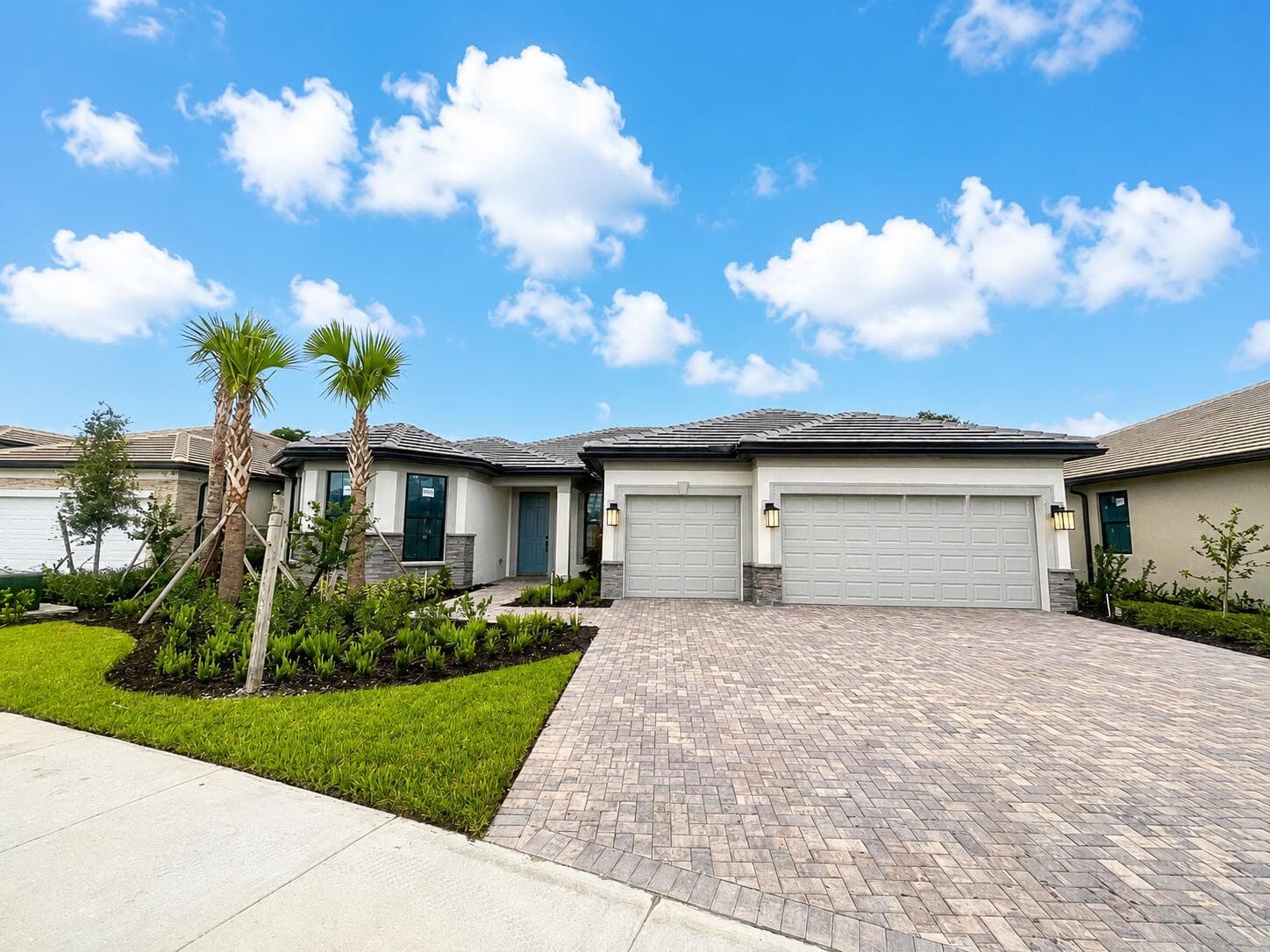 4519 SILVERWOOD Lane N, Oakland Park FL 33309 photo 2