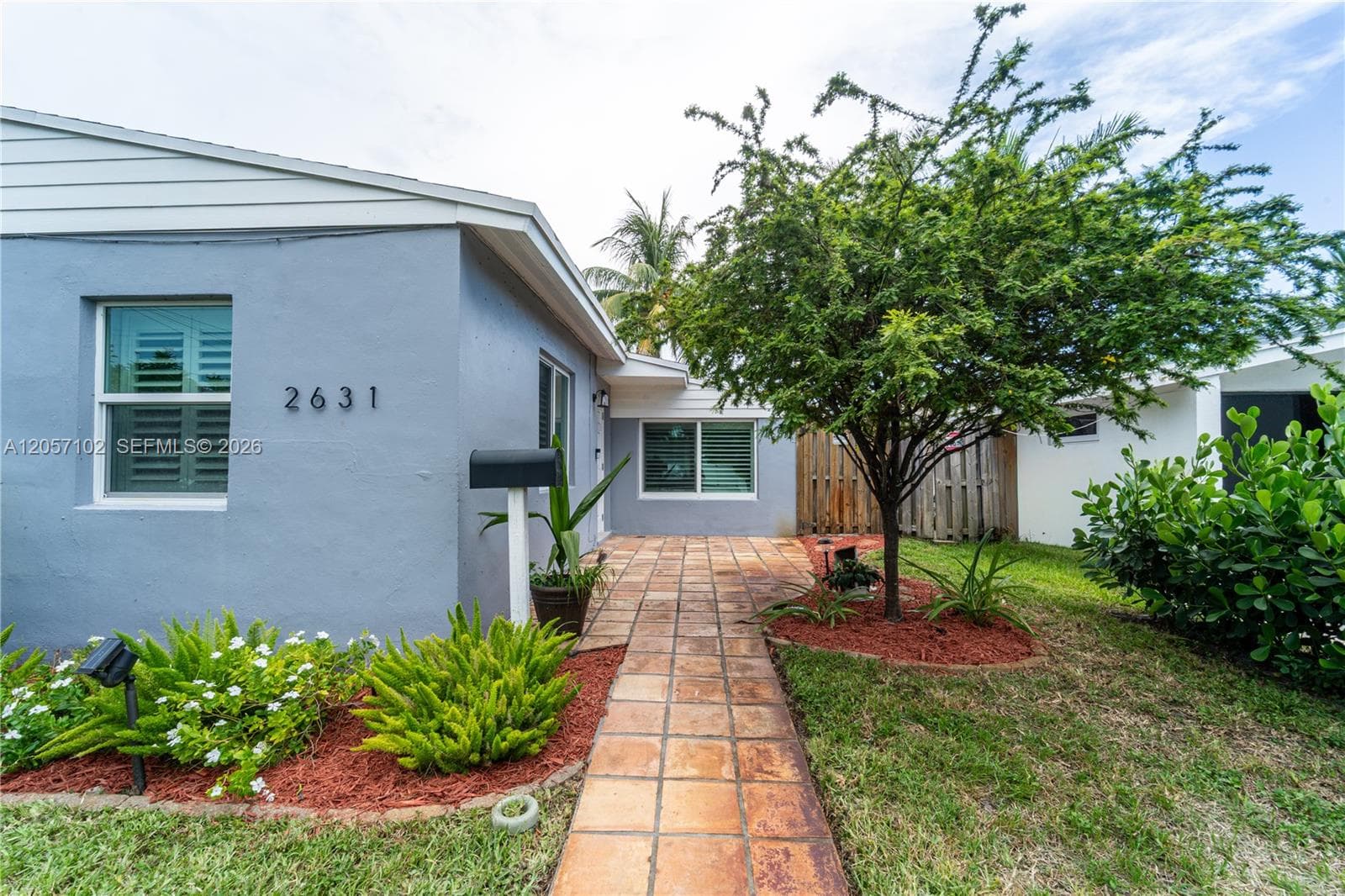 2631 Thomas St, Hollywood FL 33020