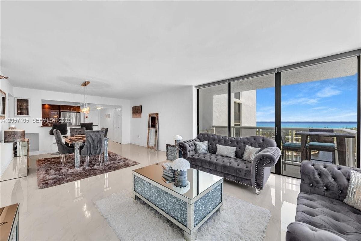 20515 E Country Club Dr # 2048, Aventura FL 33180