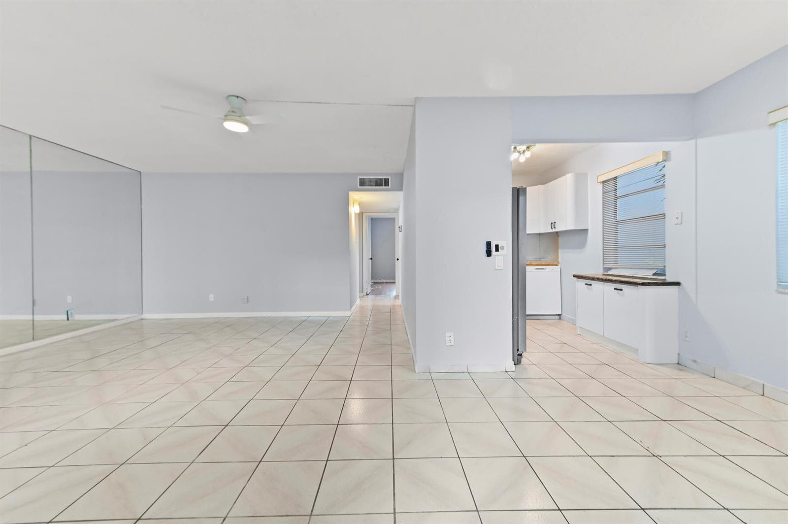 548 Capri L, Delray Beach FL 33484 photo 3