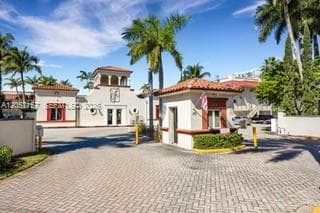 6709 N Kendall Dr # 219, Pinecrest FL 33156 photo 2
