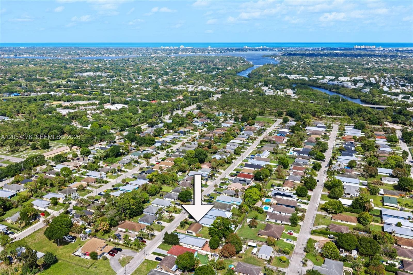 6894 3rd St, Jupiter FL 33458
