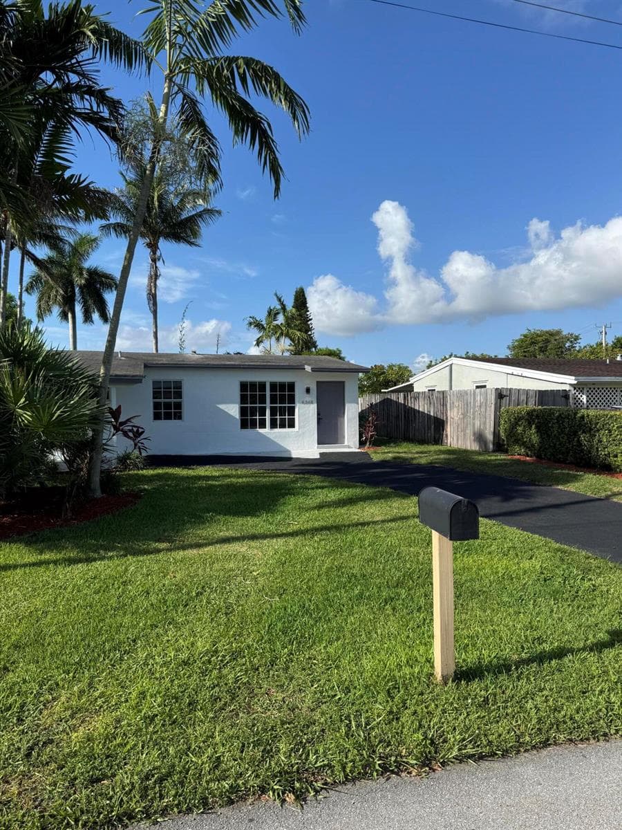 6368 NW 24th Court, Margate FL 33063 photo 2