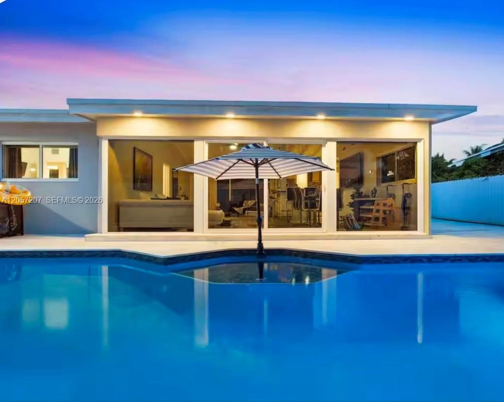 561 NE 172nd St, North Miami Beach FL 33162