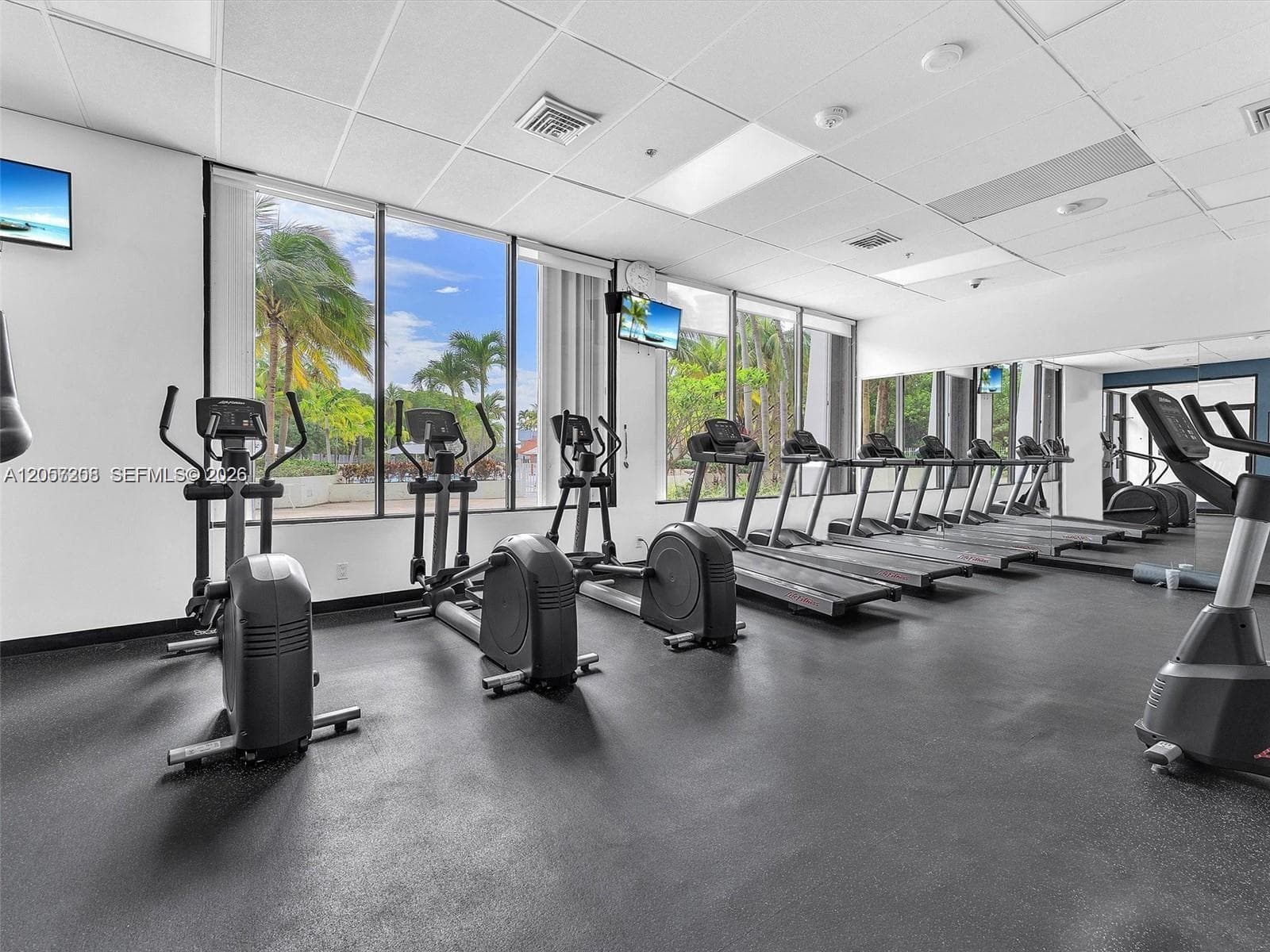 100 Bayview Dr # 1503, Sunny Isles Beach FL 33160 photo 3
