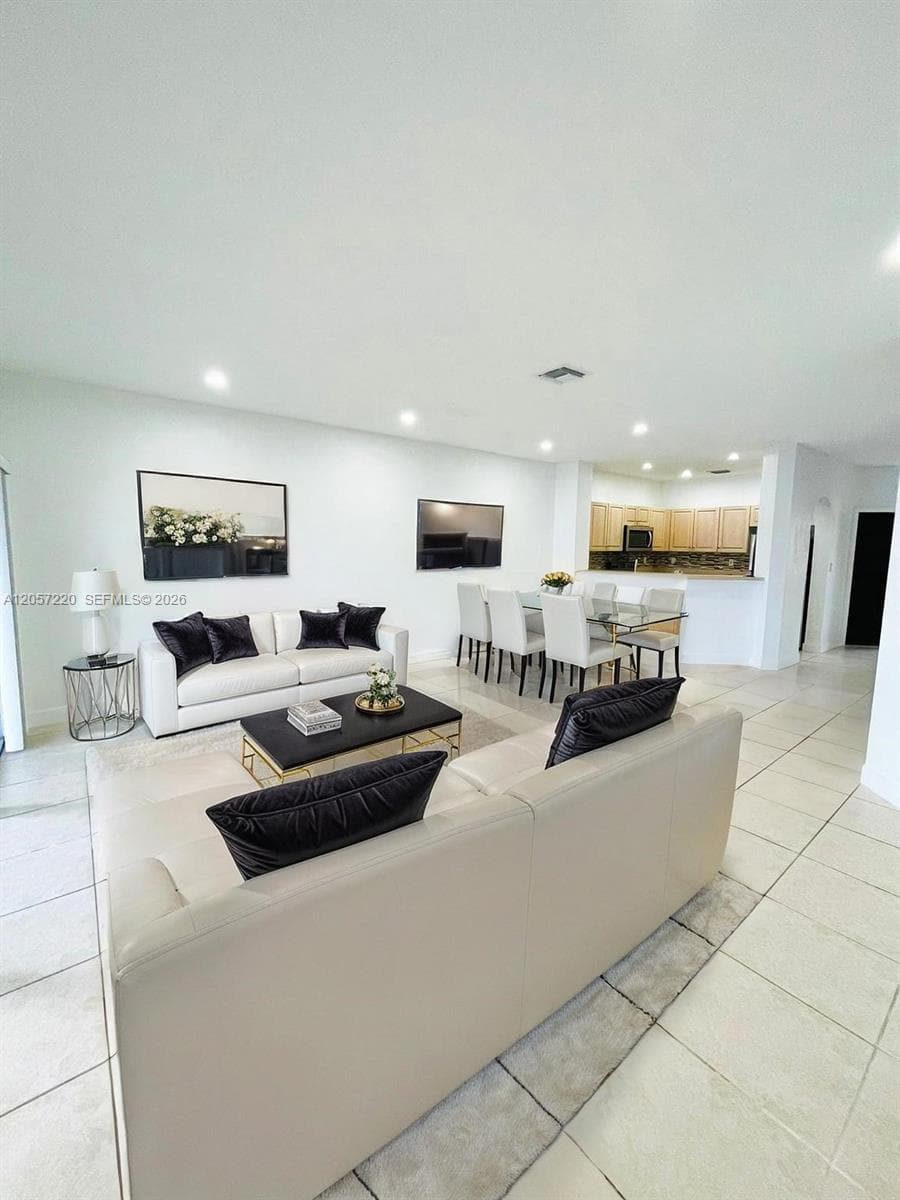 12162 SW 5th Ct, Pembroke Pines, FL 33025 photo 3