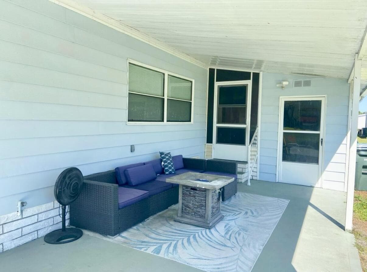 240 Travis Cay Place, Fort Pierce FL 34982 photo 2