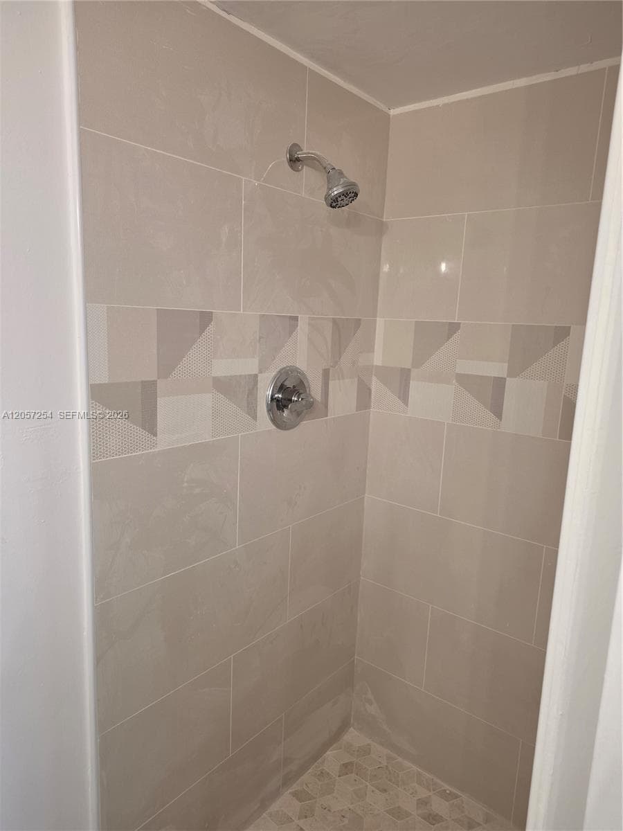 3048 E Sunrise Lakes Dr # 421, Sunrise FL 33322 photo 4