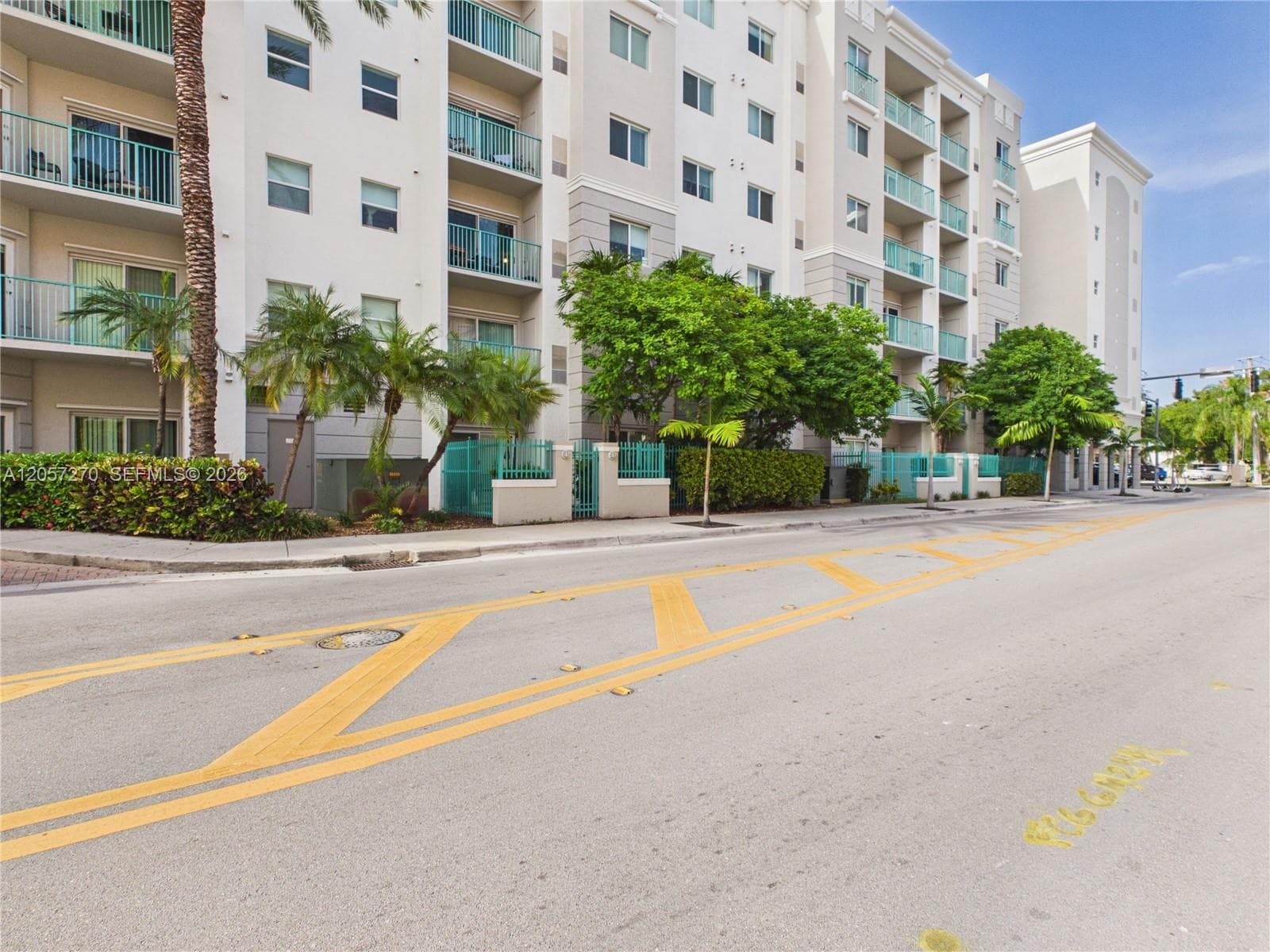 6001 SW 70th St # 535, South Miami, FL 33143 photo 2
