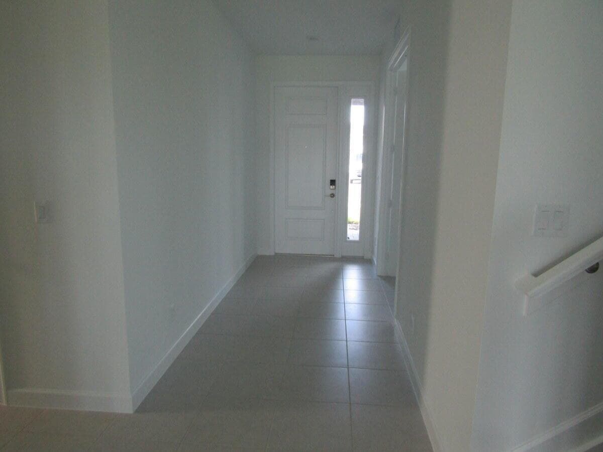 1689 Wandering Willow Way, Loxahatchee FL 33470 photo 4