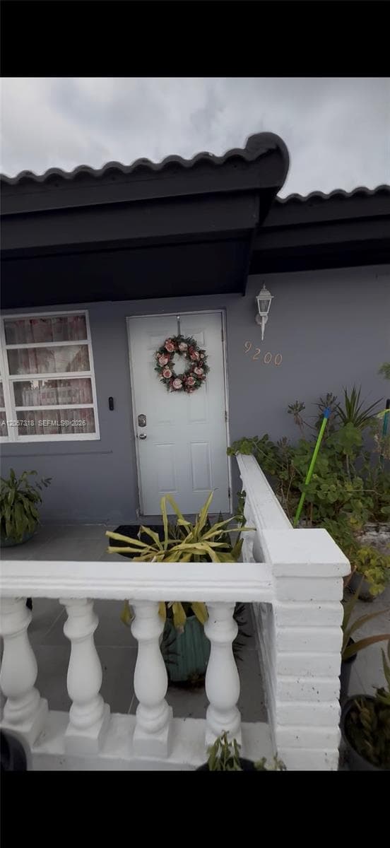 9200 SW 37th St, Miami FL 33165