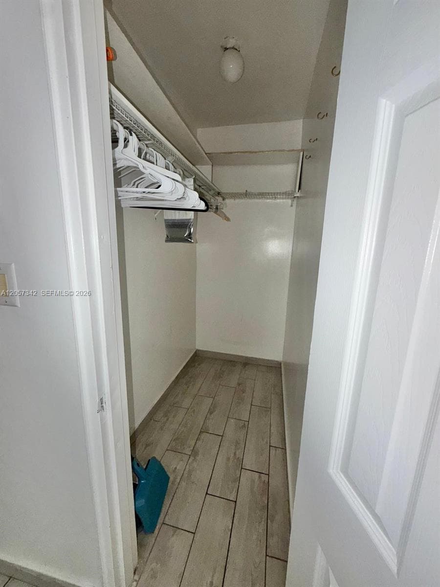 1600 Pennsylvania Ave # 4, Miami Beach FL 33139 photo 4