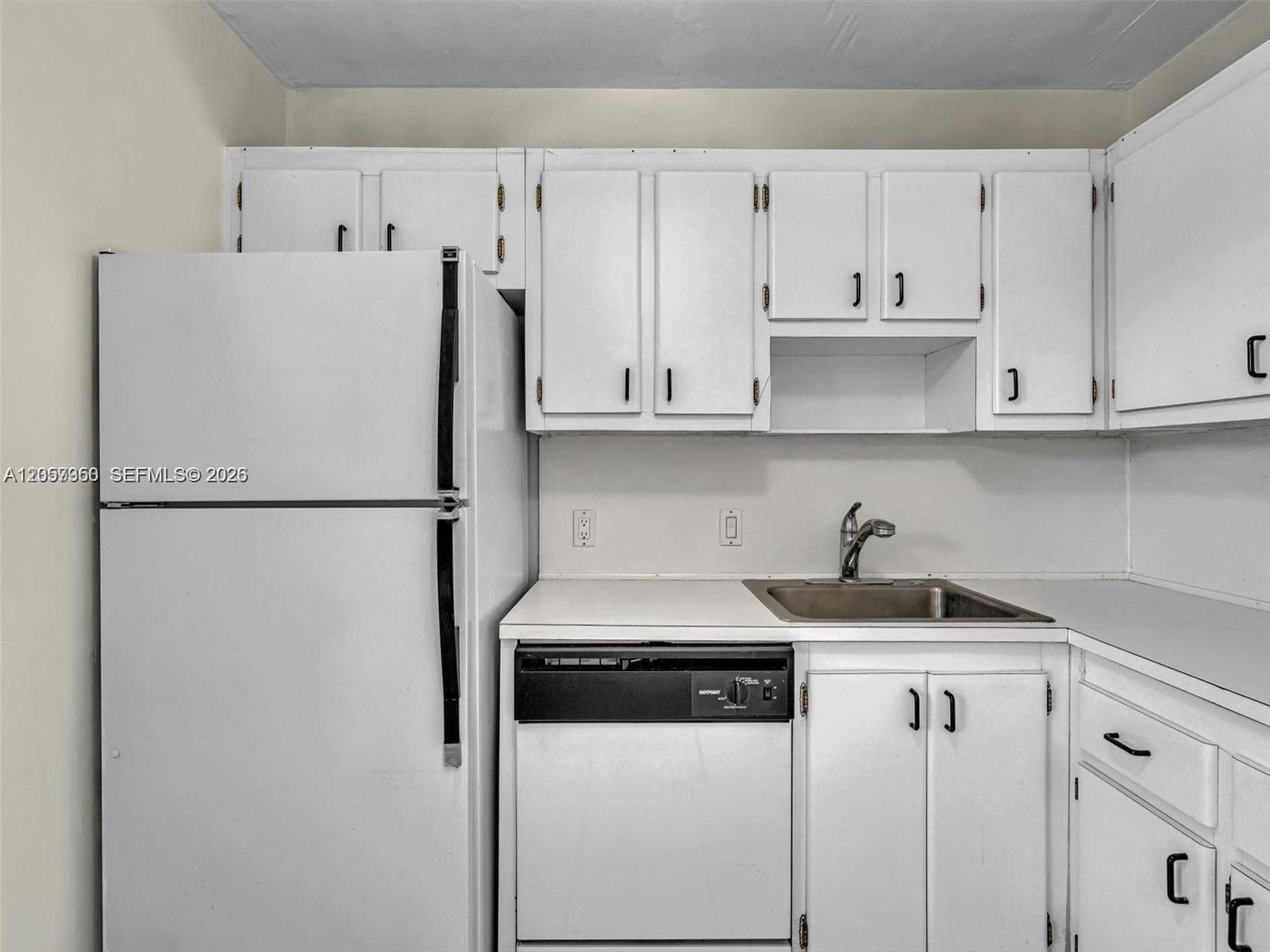 20500 W Country Club Dr # 203, Aventura FL 33180 photo 4