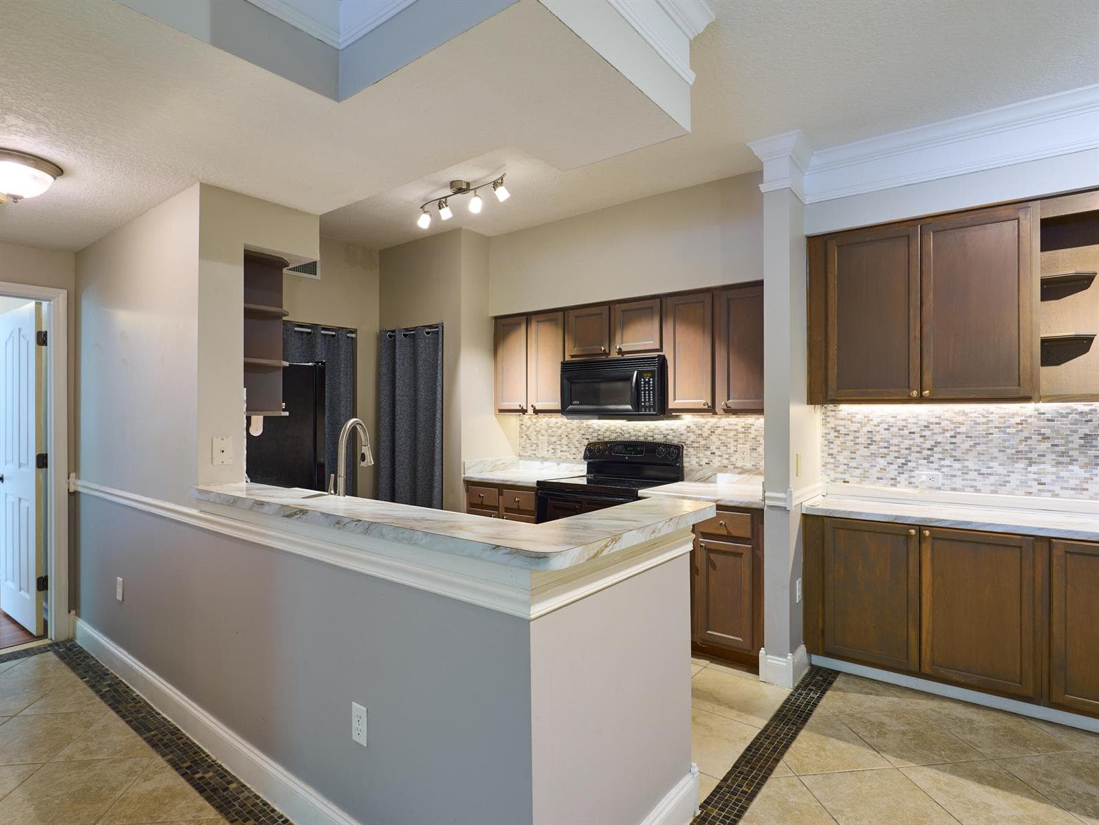 6101 Myrtlewood Circle W, Palm Beach Gardens FL 33418 photo 2