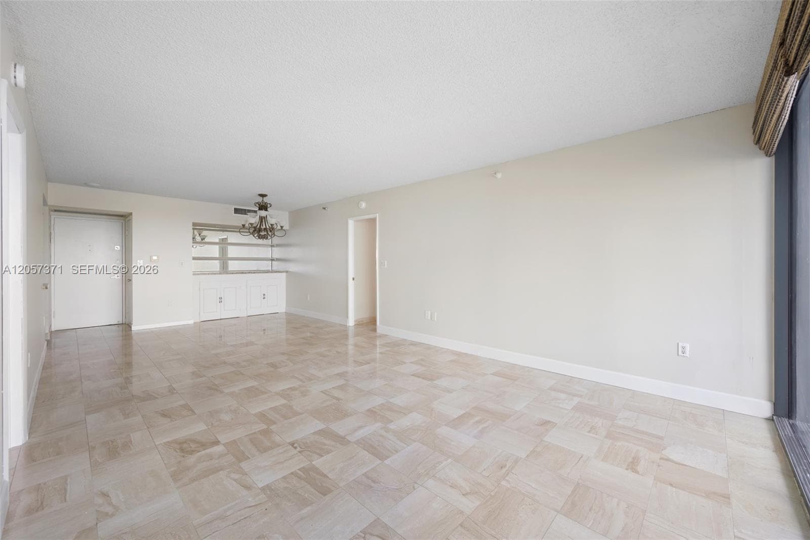 20505 E Country Club Dr # 1434, Aventura FL 33180 photo 5