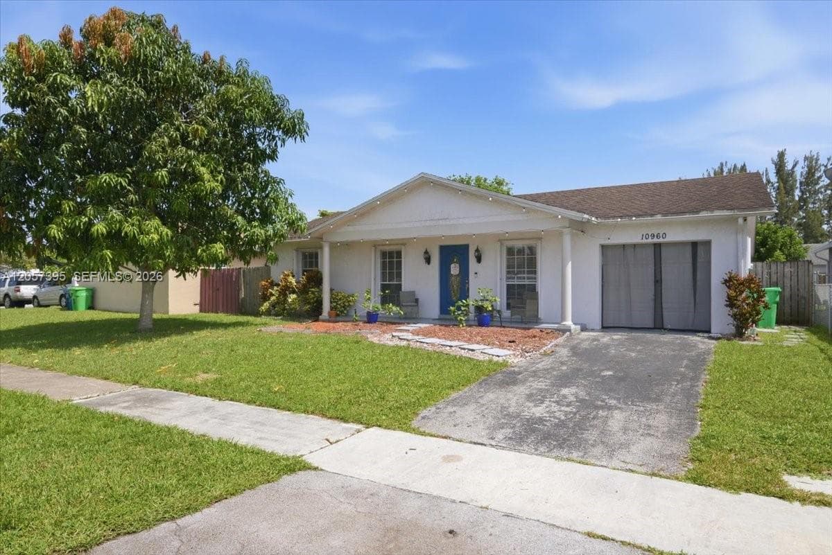 10960 NW 21st St, Sunrise FL 33322