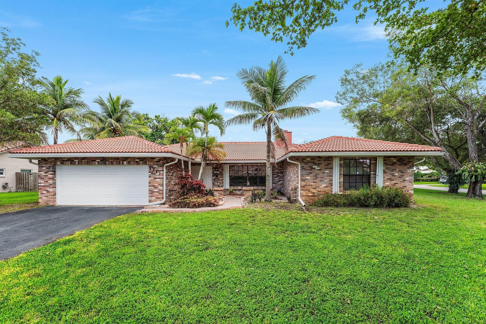 1217 NW 111TH Way, Coral Springs FL 33071