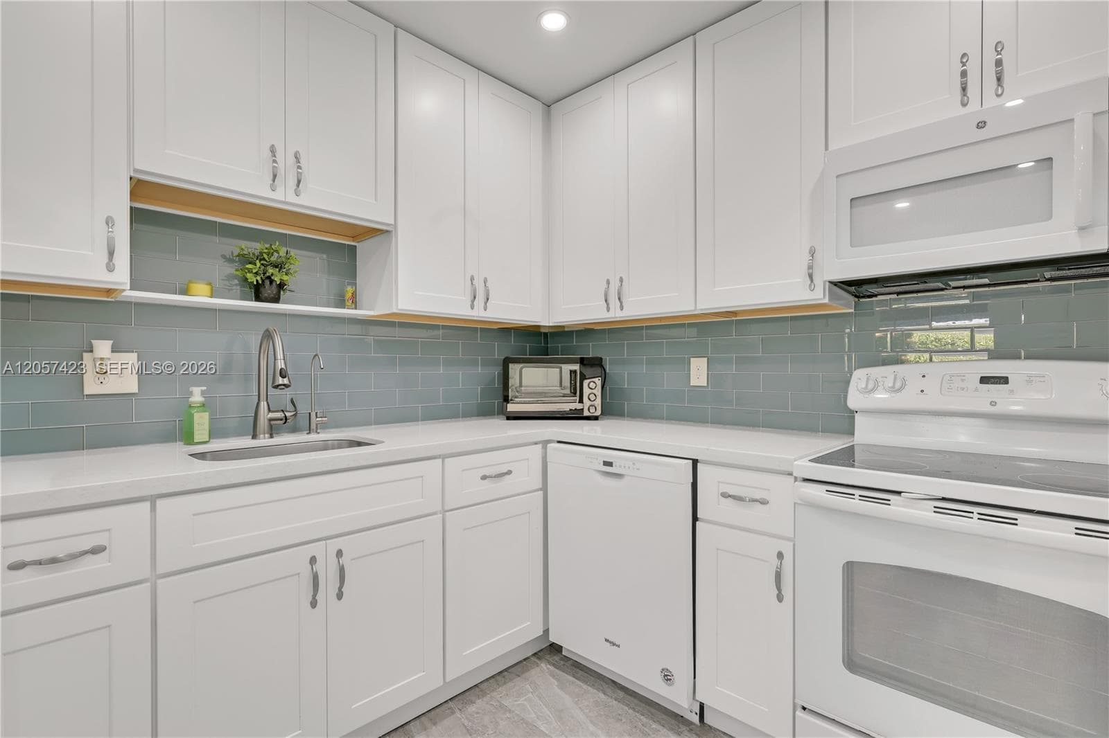 10115 44th Way S # 409, Boynton Beach FL 33436 photo 5