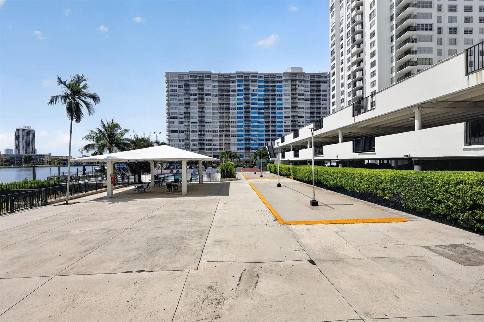 2780 NE 183RD Street # 112, Aventura FL 33160