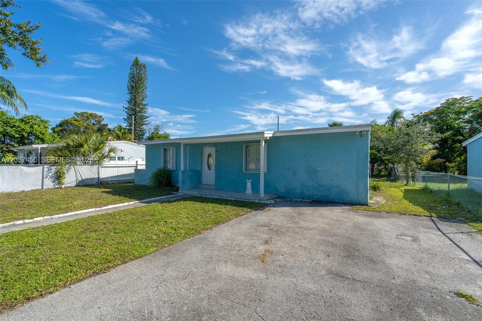 1207 Chateau Park Dr, Fort Lauderdale FL 33311 photo 2