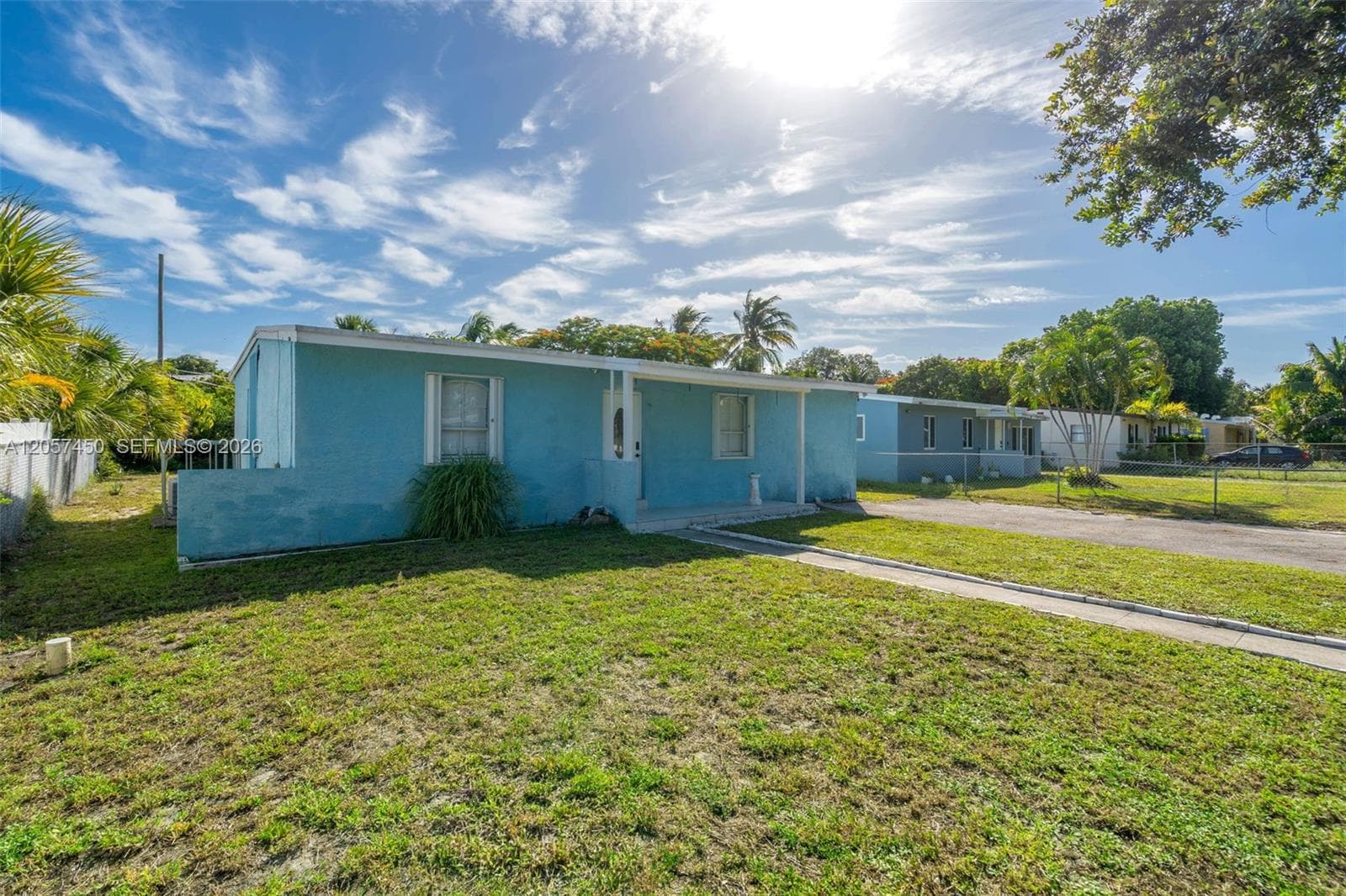 1207 Chateau Park Dr, Fort Lauderdale FL 33311 photo 3