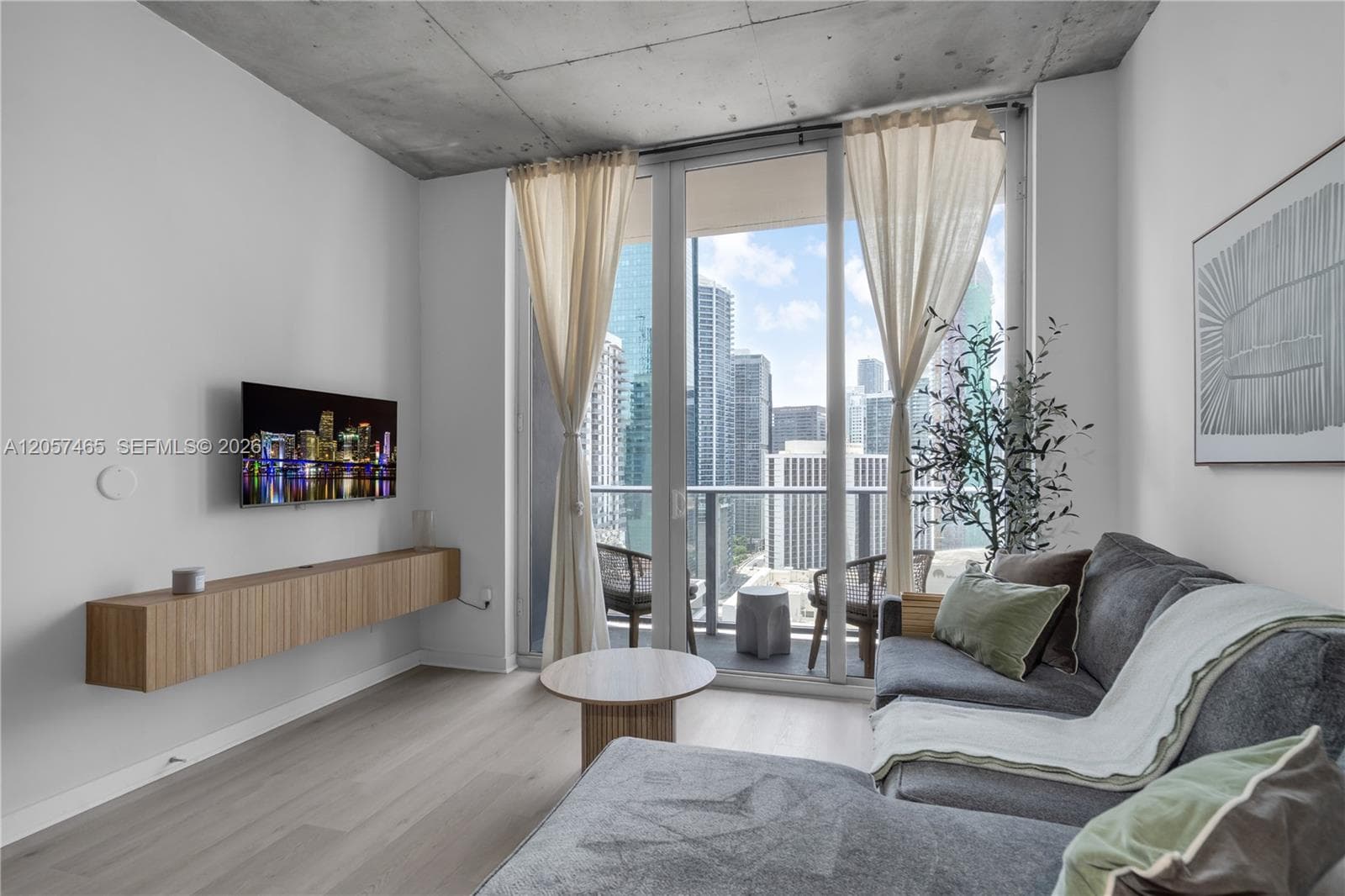 151 SE 1st St # 2109, Miami FL 33131 photo 3