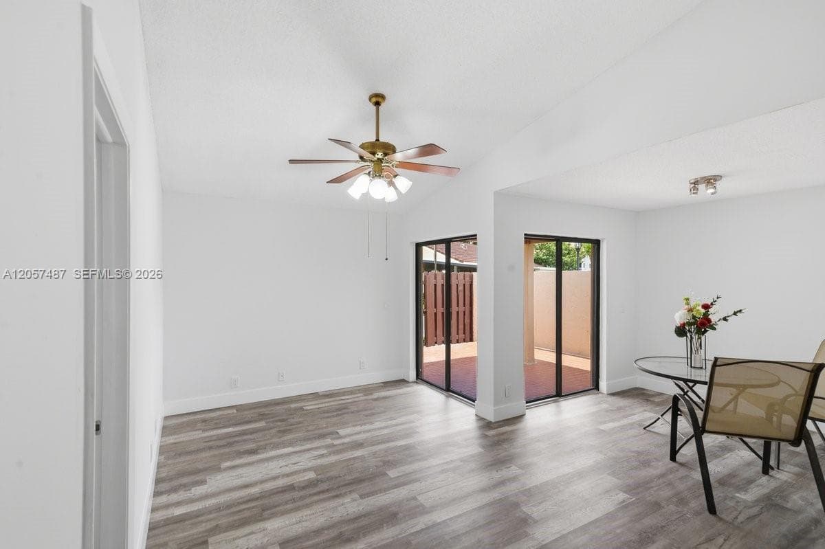 6473 NW 170th Ln, Hialeah FL 33015 photo 4