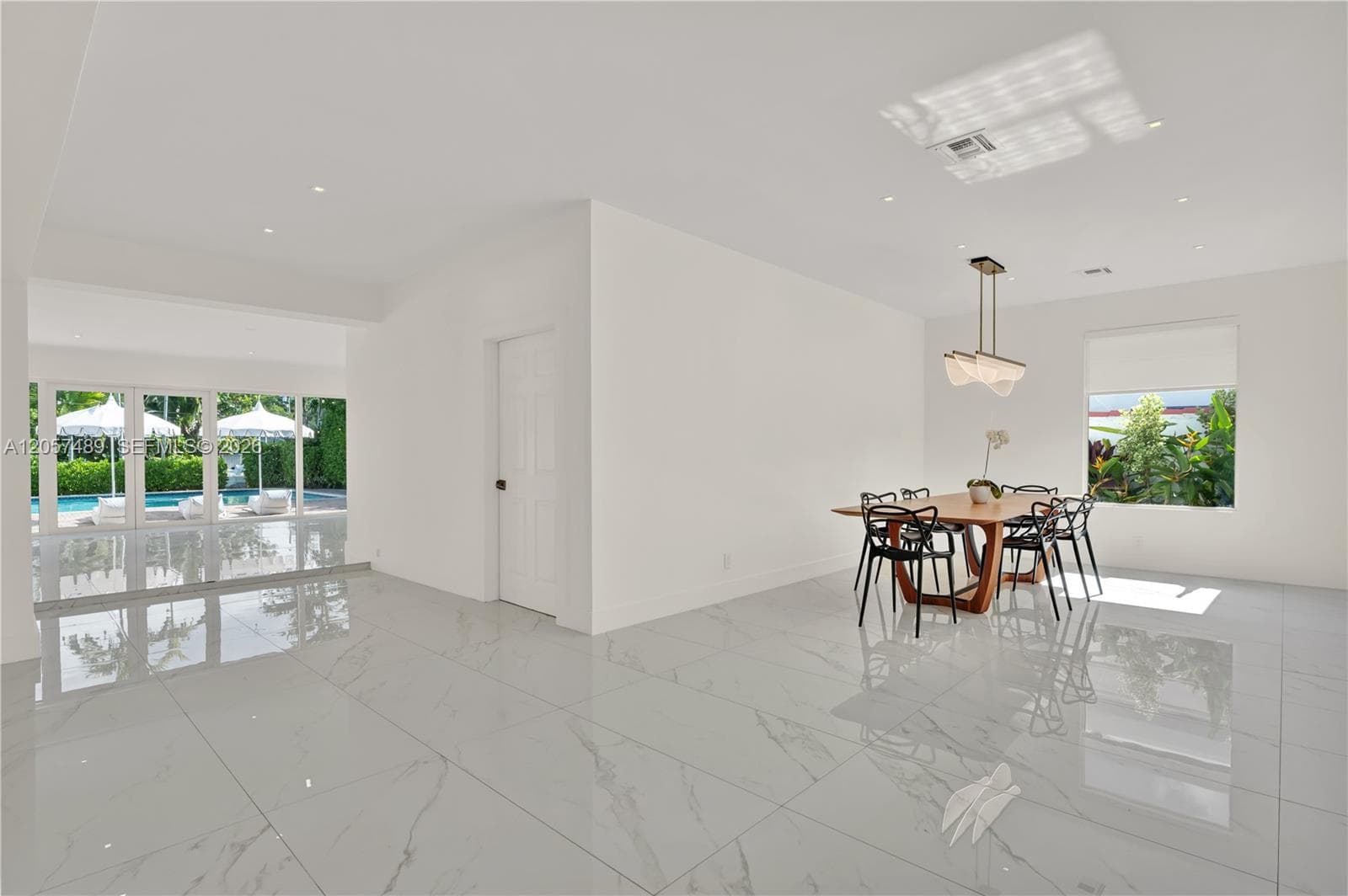 1777 Daytonia Rd, Miami Beach FL 33141 photo 5