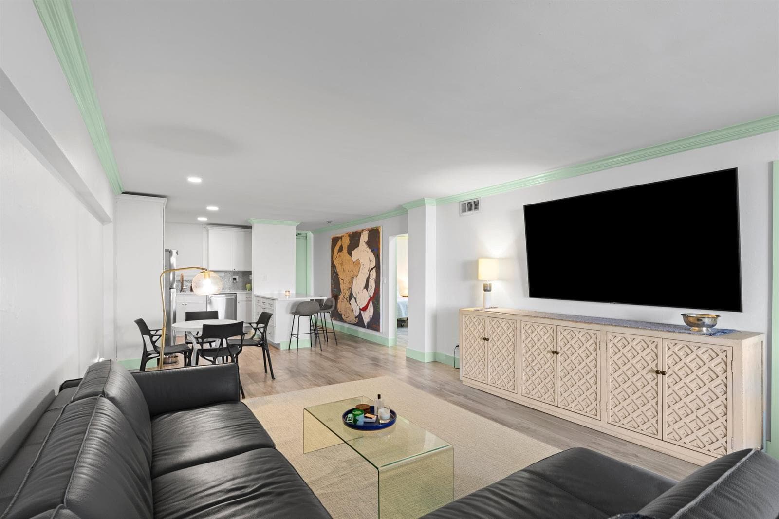 917 N FLAGLER Drive # 108, West Palm Beach FL 33401 photo 2