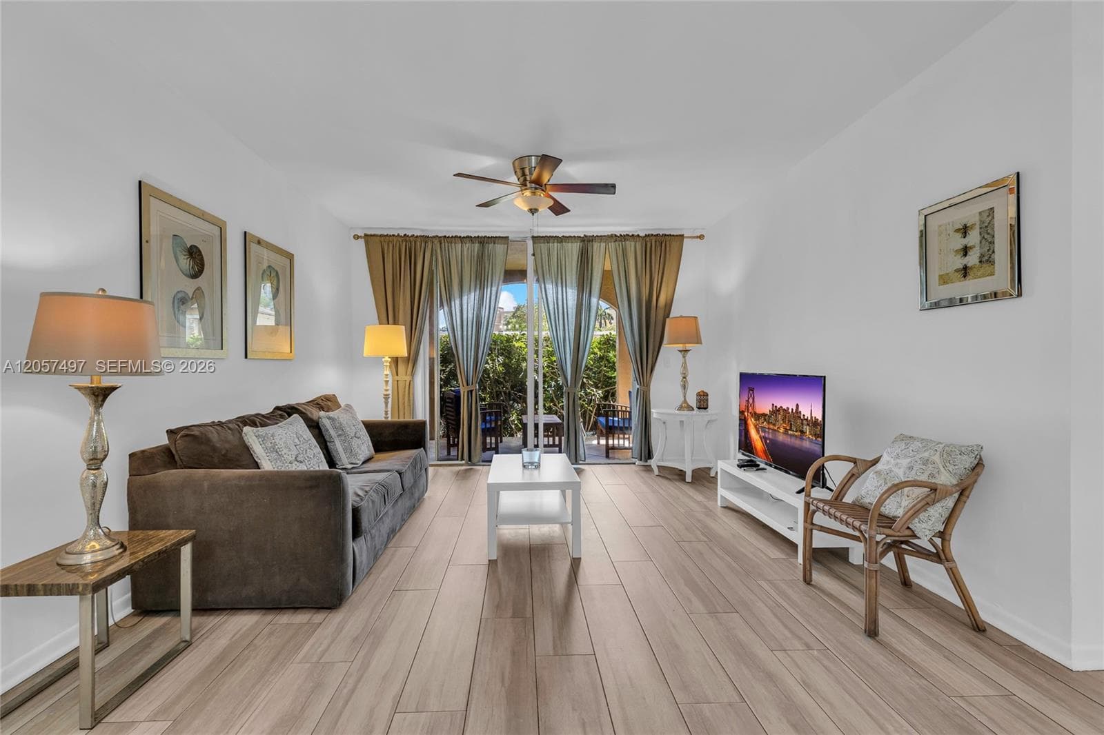 19501 E Country Club Dr # 9101, Aventura FL 33180 photo 3
