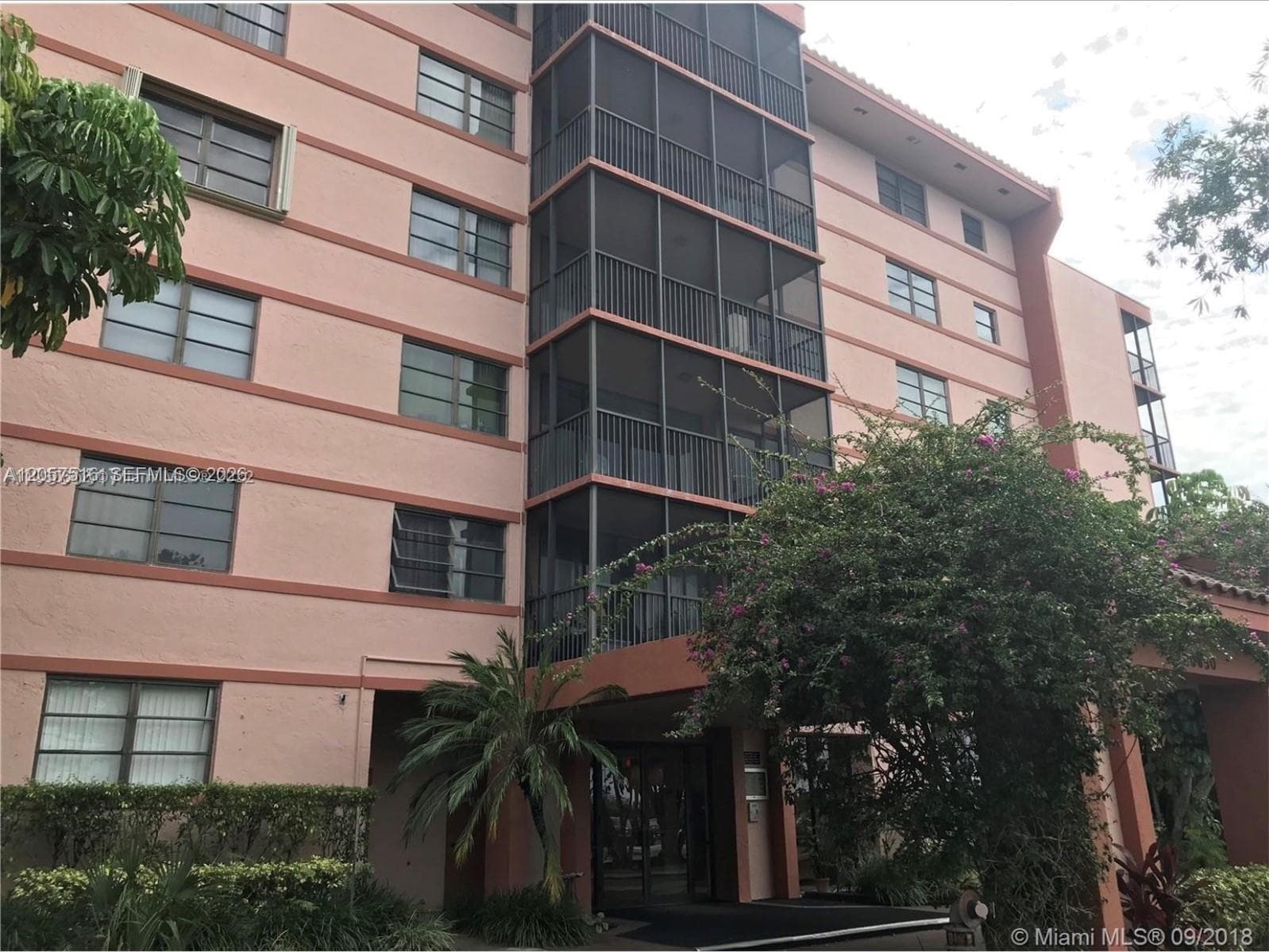 20850 San Simeon Way # 107-5, Miami, FL 33179