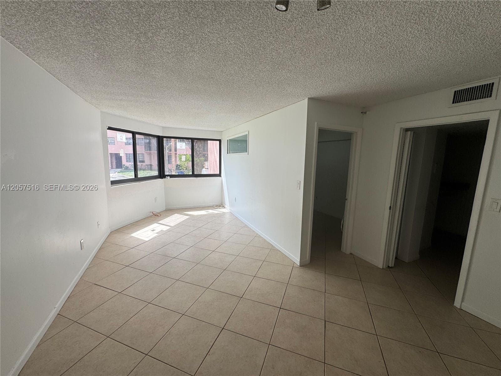 20850 San Simeon Way # 107-5, Miami, FL 33179 photo 4