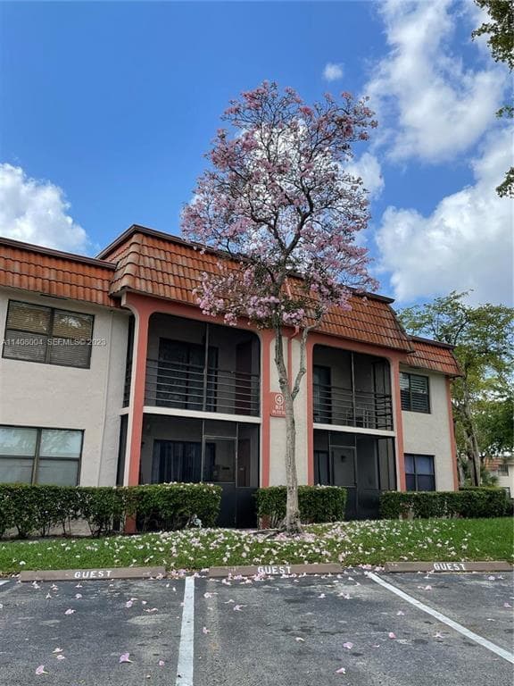 871 NE 207TH Lane # 15, Miami FL 33179 photo 2