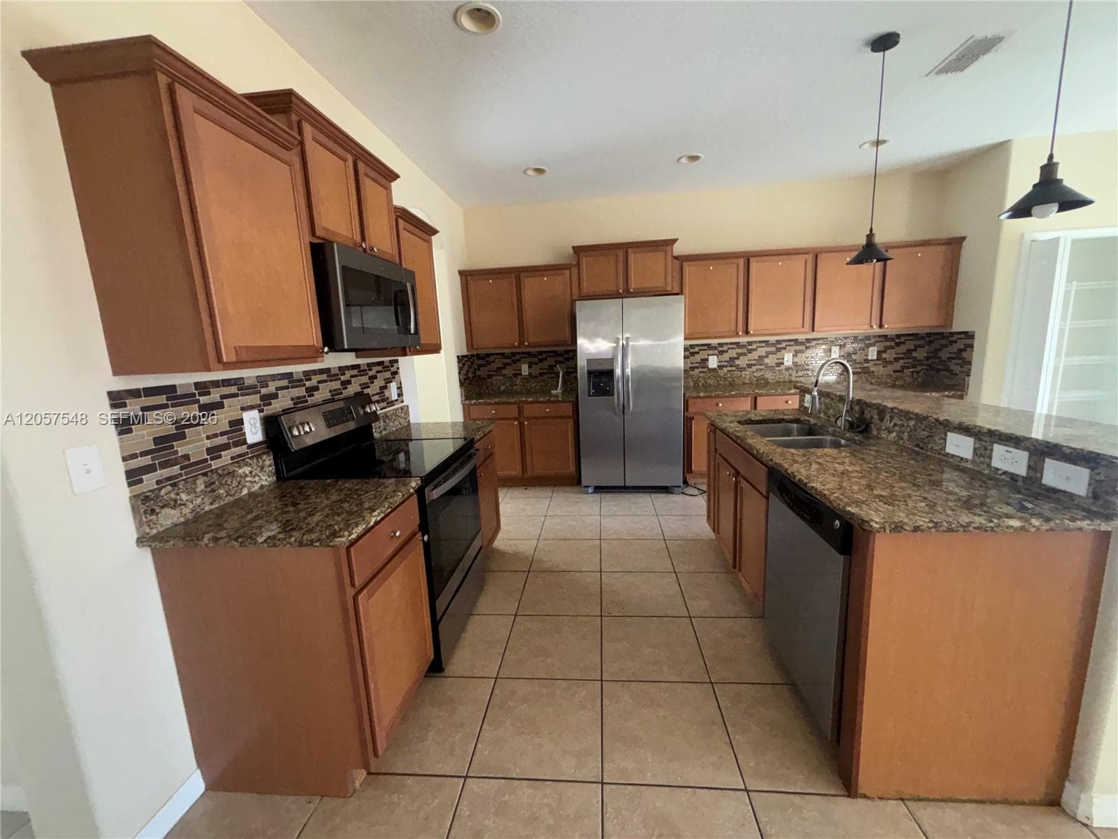 2579 Carrickton Circle, Other City - In The State Of Florida FL 32824 photo 3