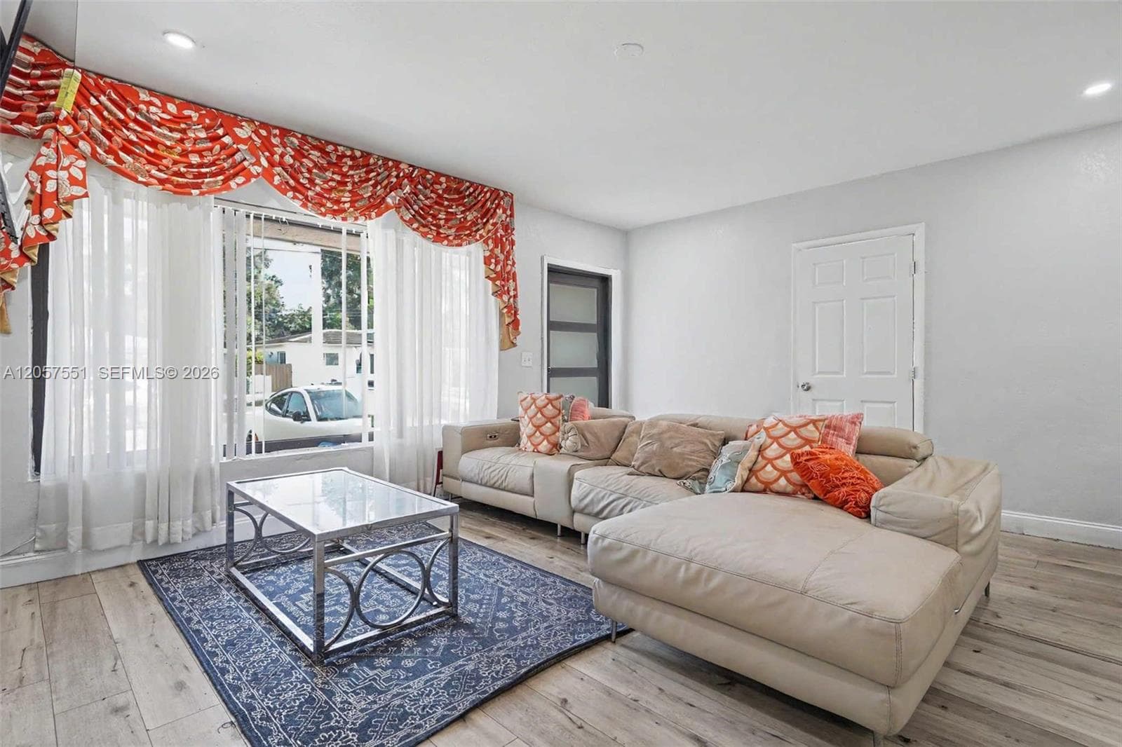 281 NE 169th St, North Miami Beach FL 33162 photo 3