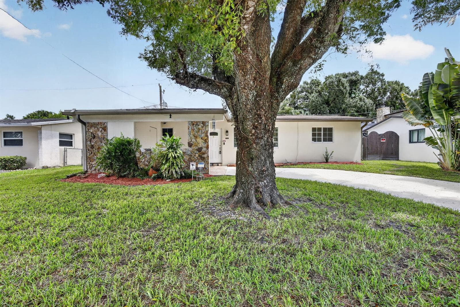 7231 Freedom Street, Hollywood FL 33024 photo 2