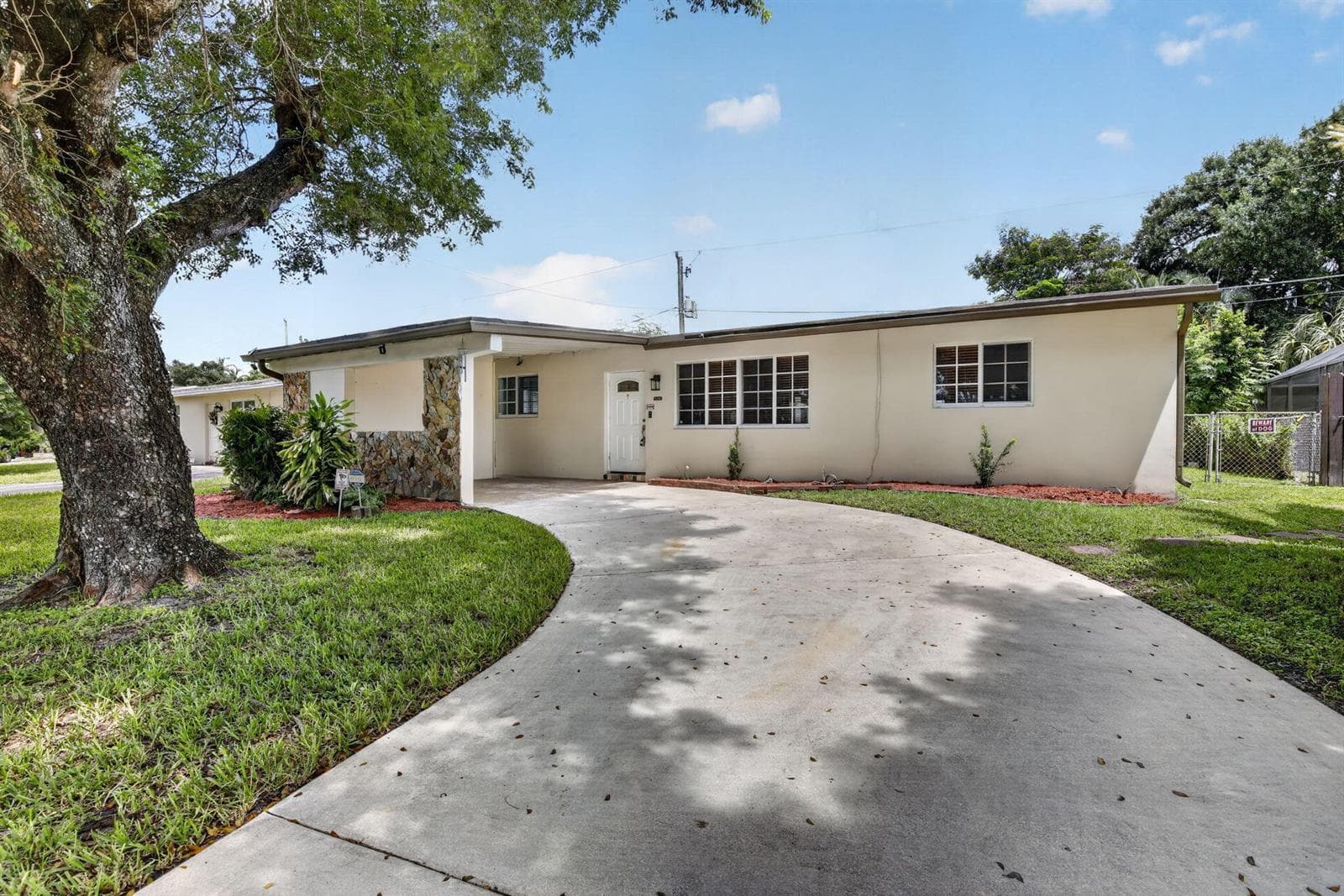 7231 Freedom Street, Hollywood FL 33024