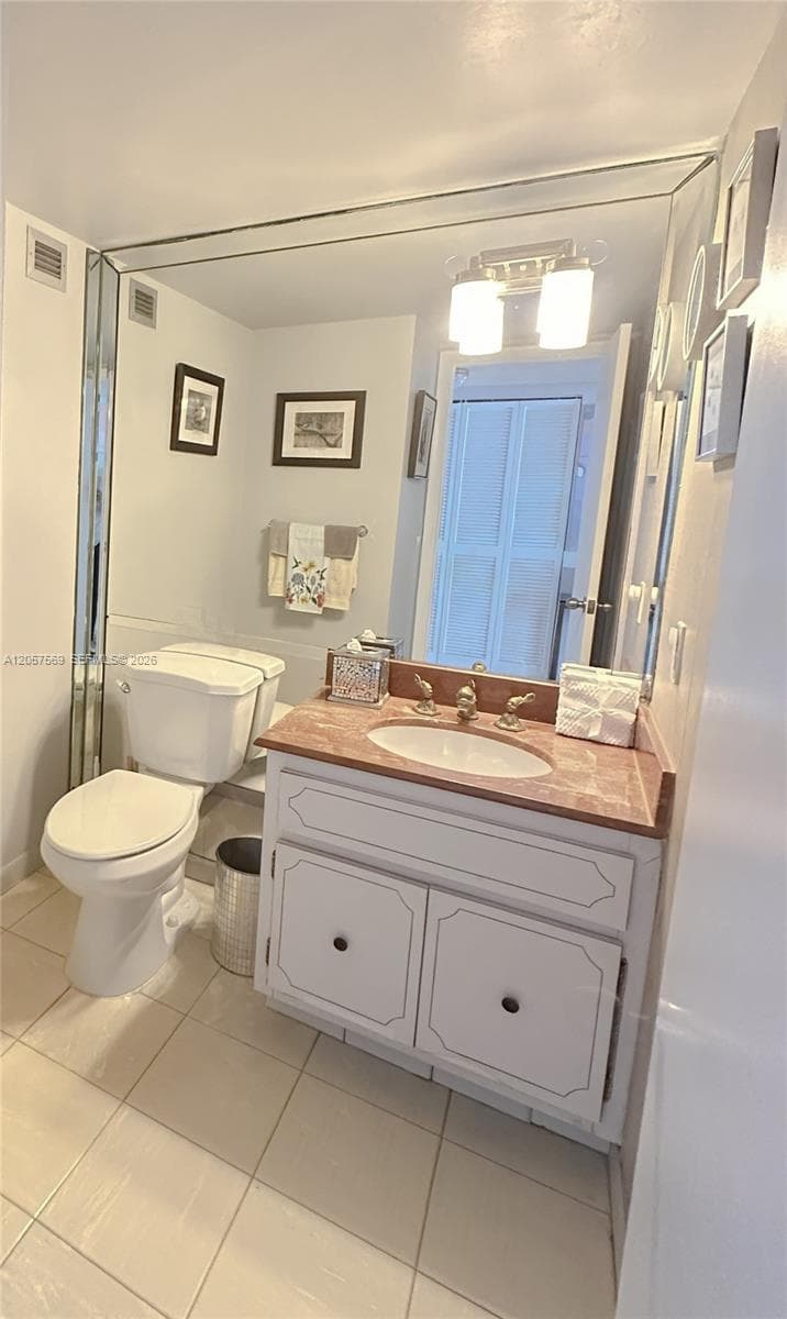 1904 S Ocean Dr # 1803, Hallandale Beach FL 33009 photo 5